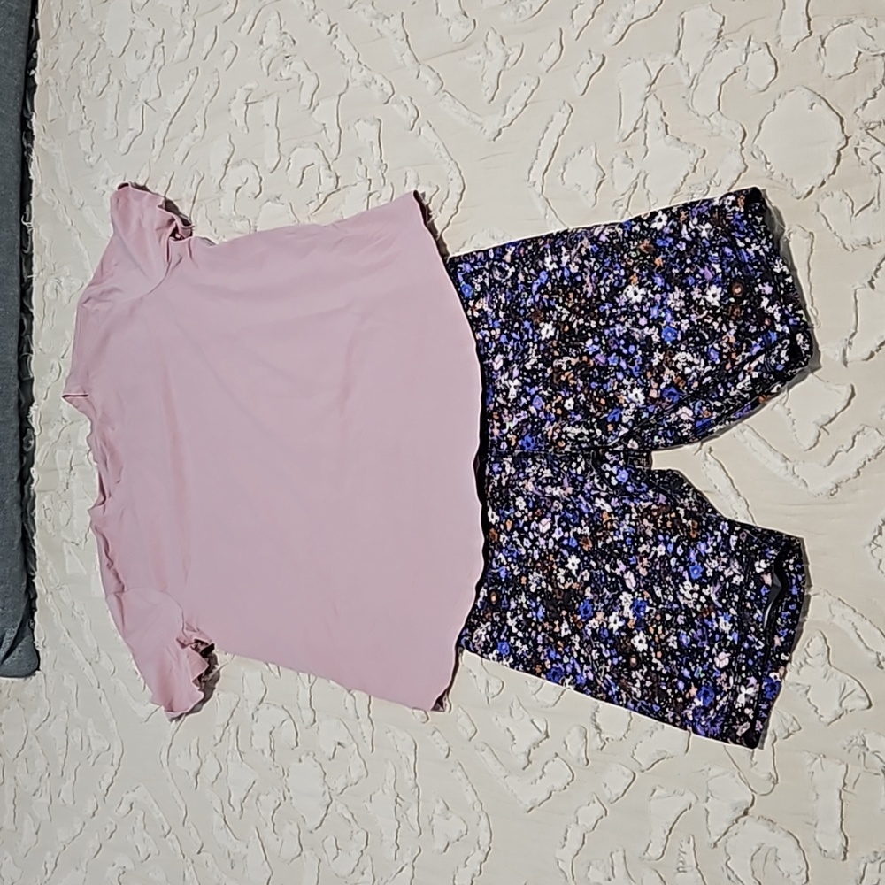 Lululemon shorts and shirt